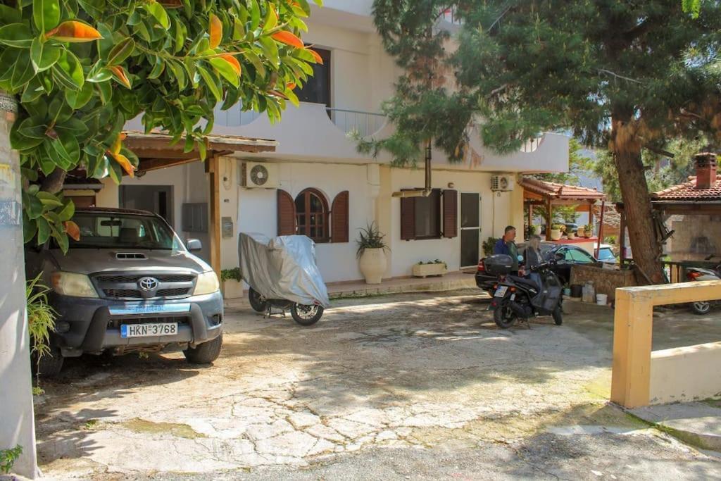 Afroditi'S Guest House Heraklion Exterior foto